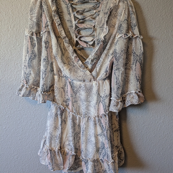 NWT Olivaceous Cream Ruffled Tiered Bell Sleeve Dress Sz. S - Picture 8 of 15